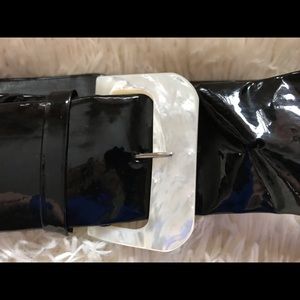 🍀2 for $15 Vtg Calvin Klein bl belt Mother Pearl